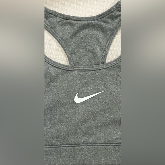 Nike Workout Set Bundle Running Shorts & Gray Sports Bra XS & Small - Picture 3 of 3